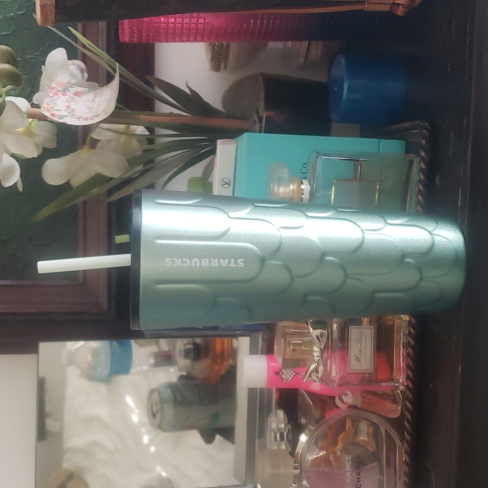 Starbucks venti mermaid siren tail tumbler - Picture 2 of 4